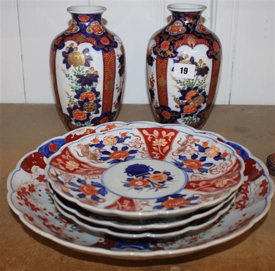 Pair of Imari vases and four similar dishes
